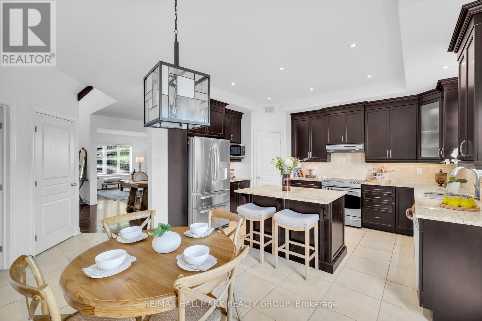 451 Landswood Way, Ottawa, Ontario  K2S 0A4 - Photo 13 - X12410130