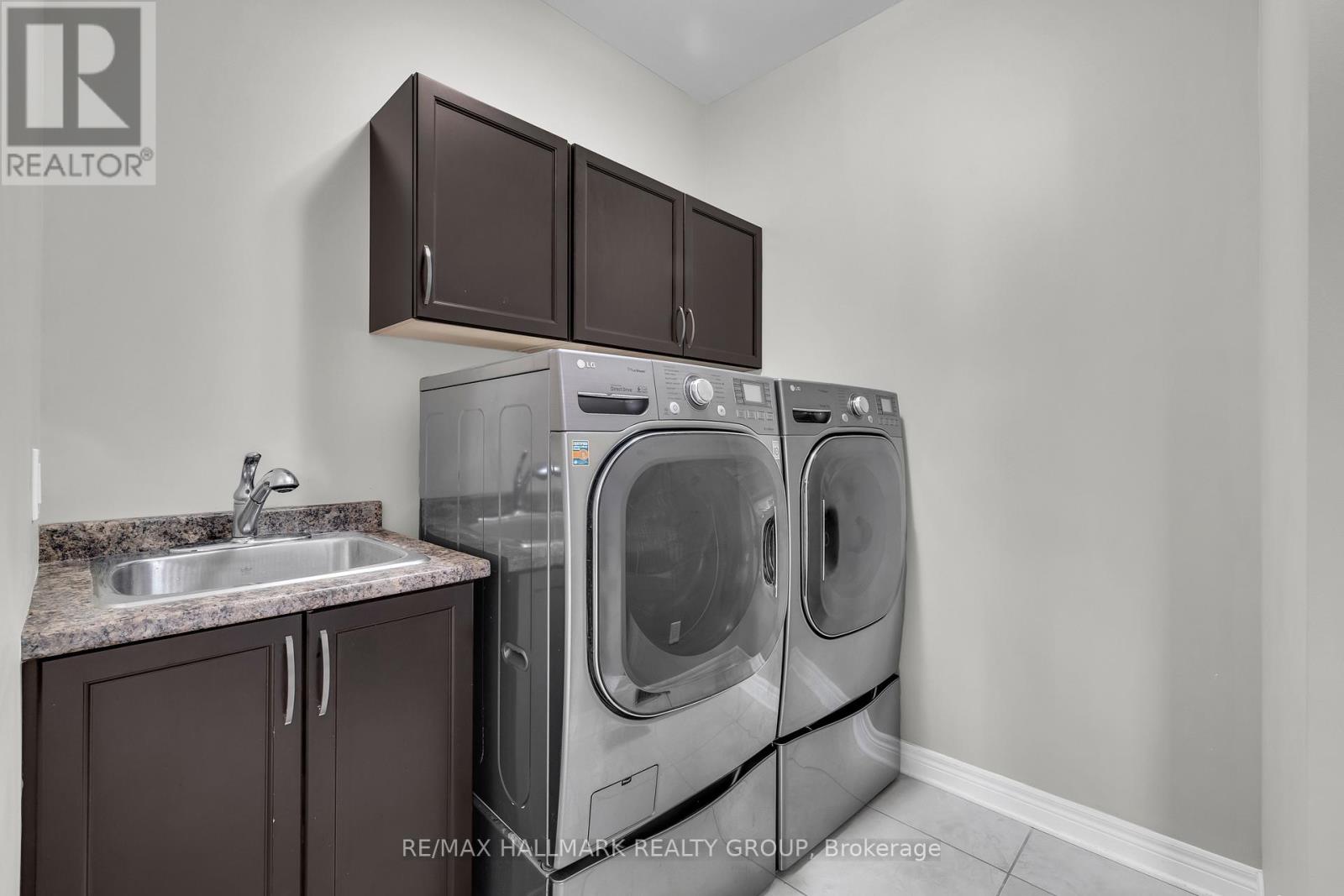451 Landswood Way, Ottawa, Ontario  K2S 0A4 - Photo 21 - X12410130