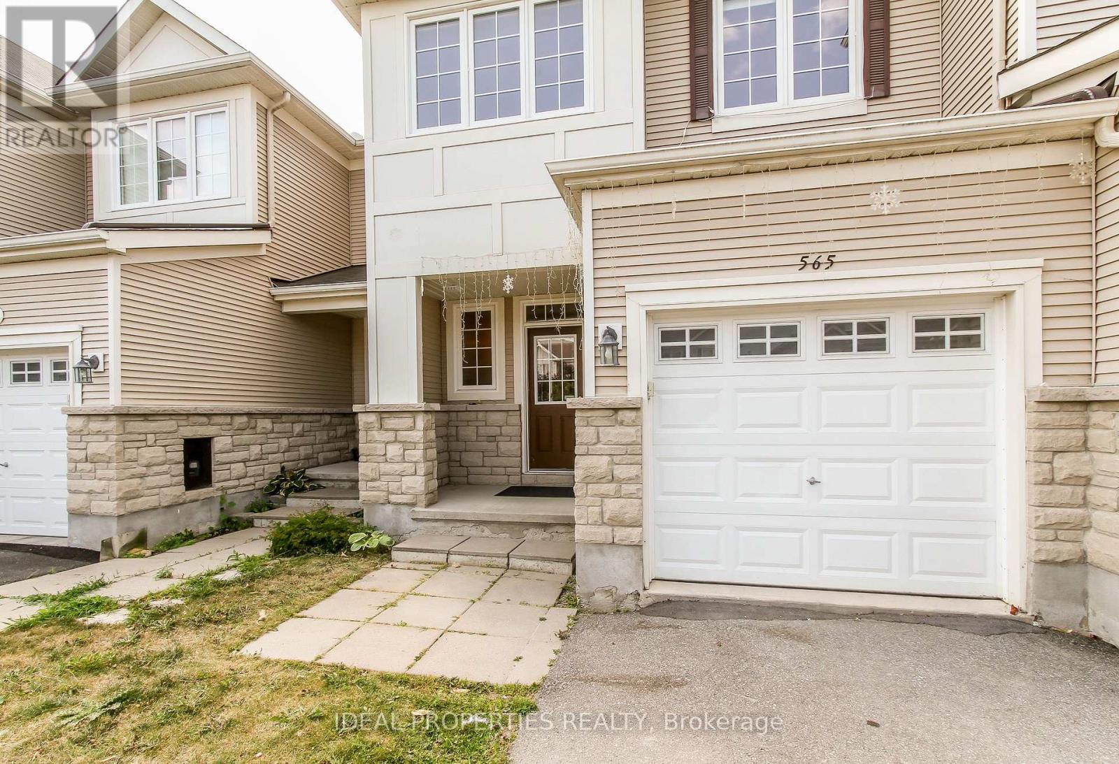 565 Pepperville Crescent, Ottawa, Ontario  K2M 0E6 - Photo 3 - X12410132