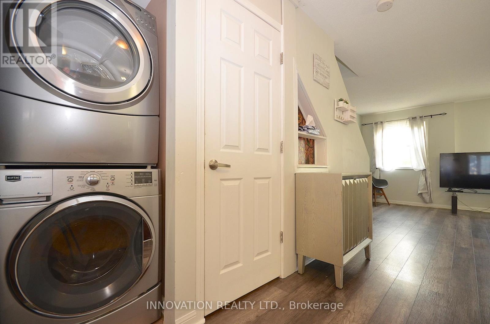 706 Sanibel Private, Ottawa, Ontario  K2H 0A8 - Photo 11 - X12410140