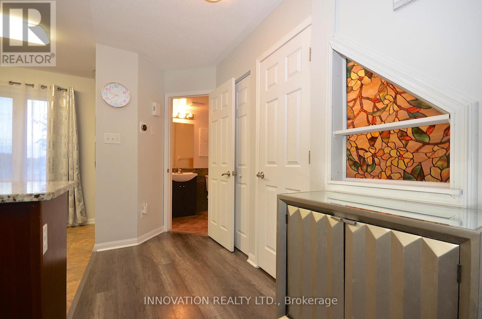706 Sanibel Private, Ottawa, Ontario  K2H 0A8 - Photo 12 - X12410140