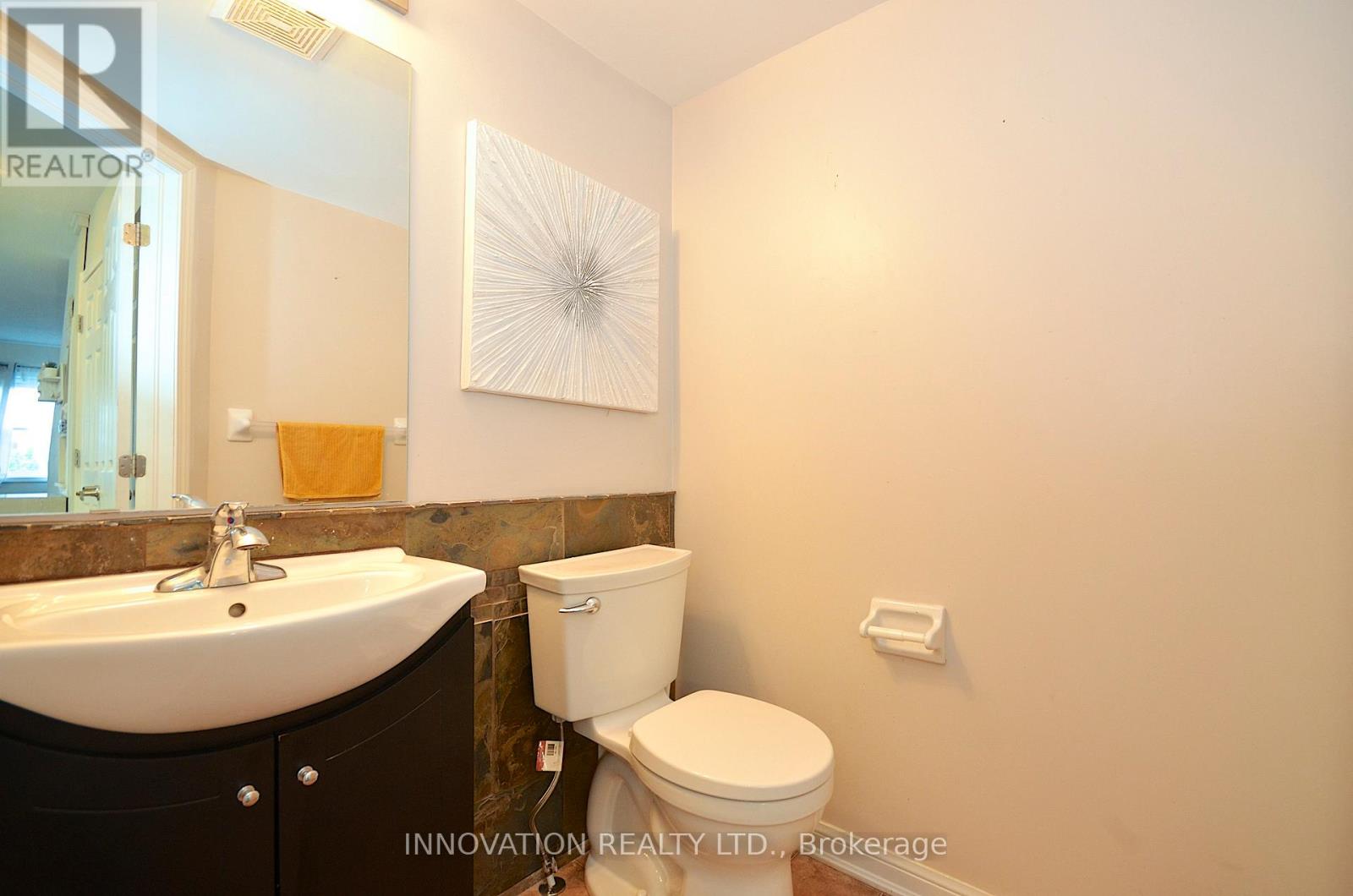 706 Sanibel Private, Ottawa, Ontario  K2H 0A8 - Photo 13 - X12410140