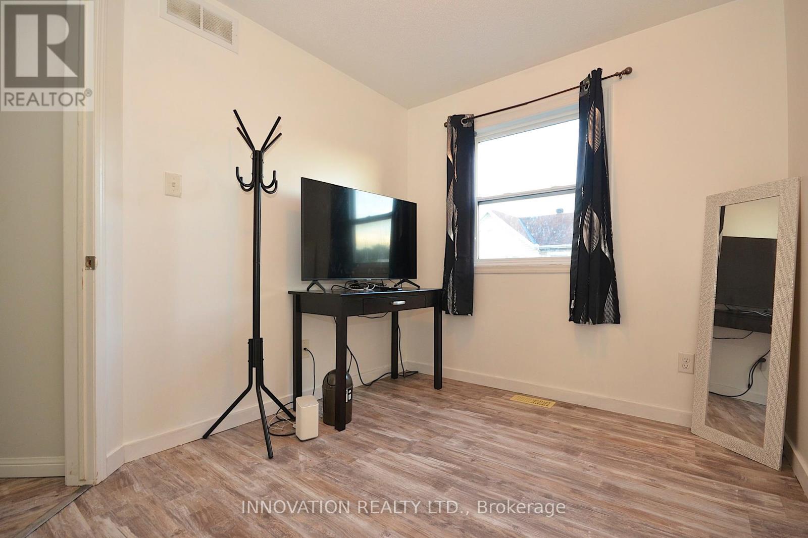 706 Sanibel Private, Ottawa, Ontario  K2H 0A8 - Photo 26 - X12410140