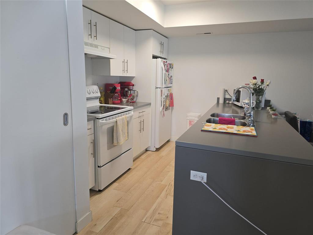 7 422 Ross Avenue, Winnipeg, Manitoba R3A 0L8 - Photo 3 - 202523372