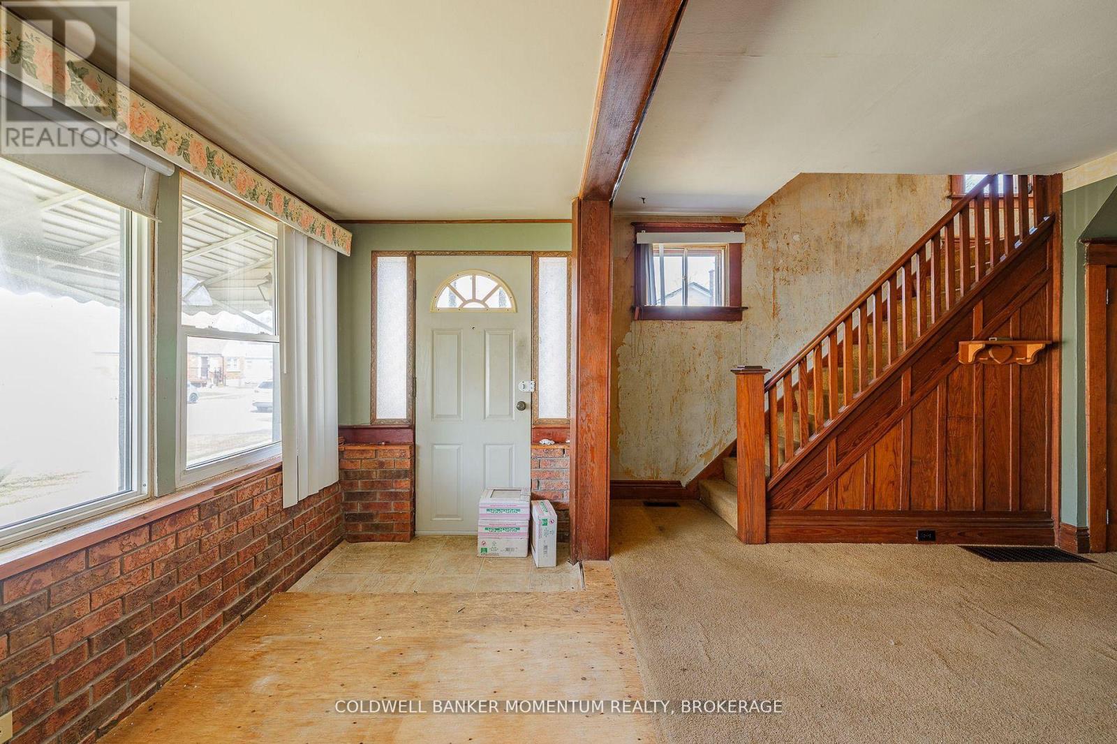 Property at 263 HUMBOLDT PARKWAY image 2