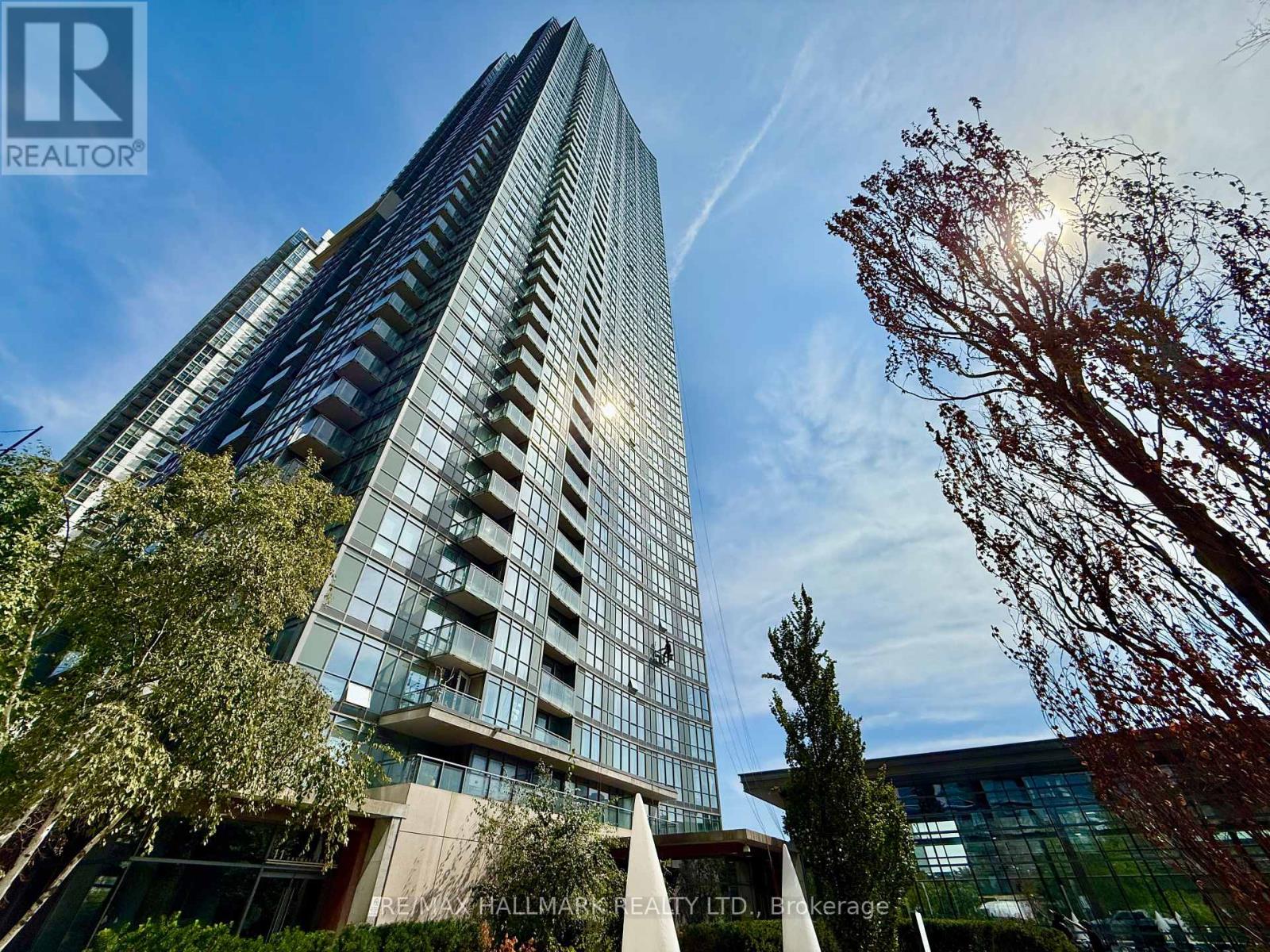2805 - 11 BRUNEL COURT, Toronto, Ontario