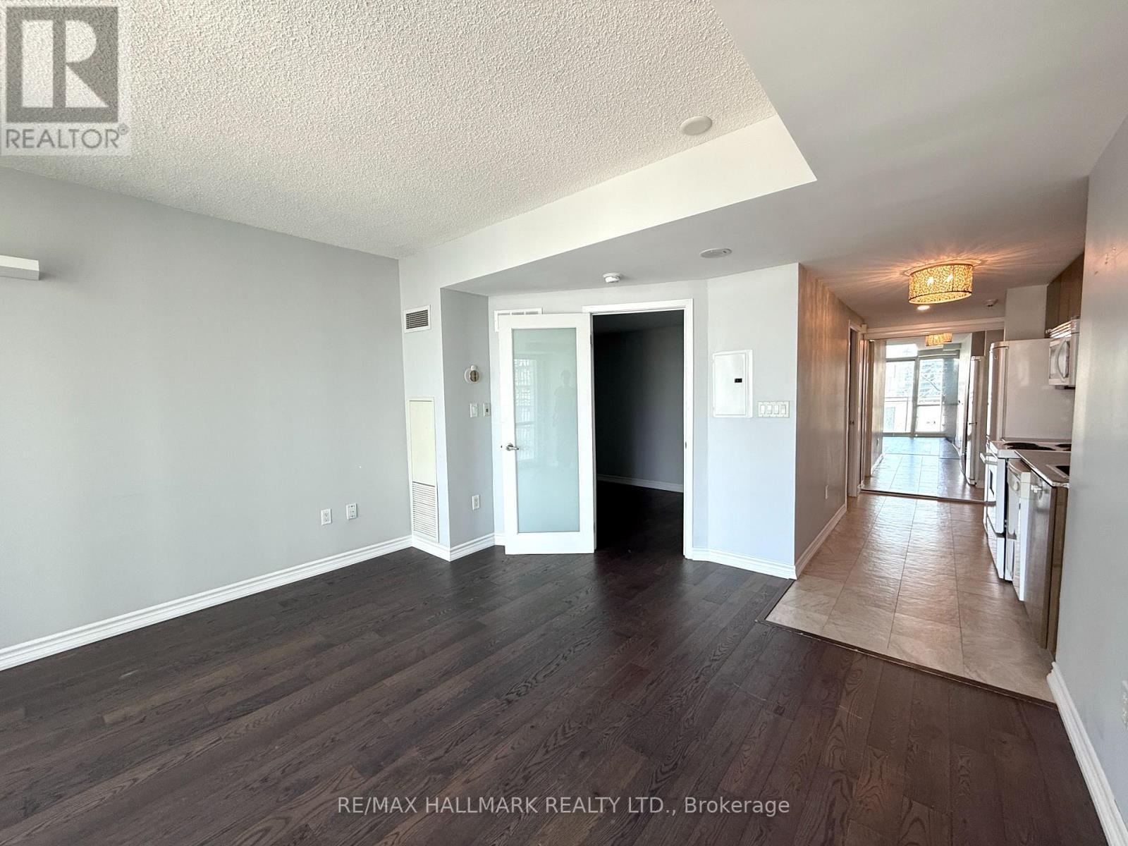 2805 - 11 Brunel Court, Toronto, Ontario  M5V 3Y3 - Photo 11 - C12410054