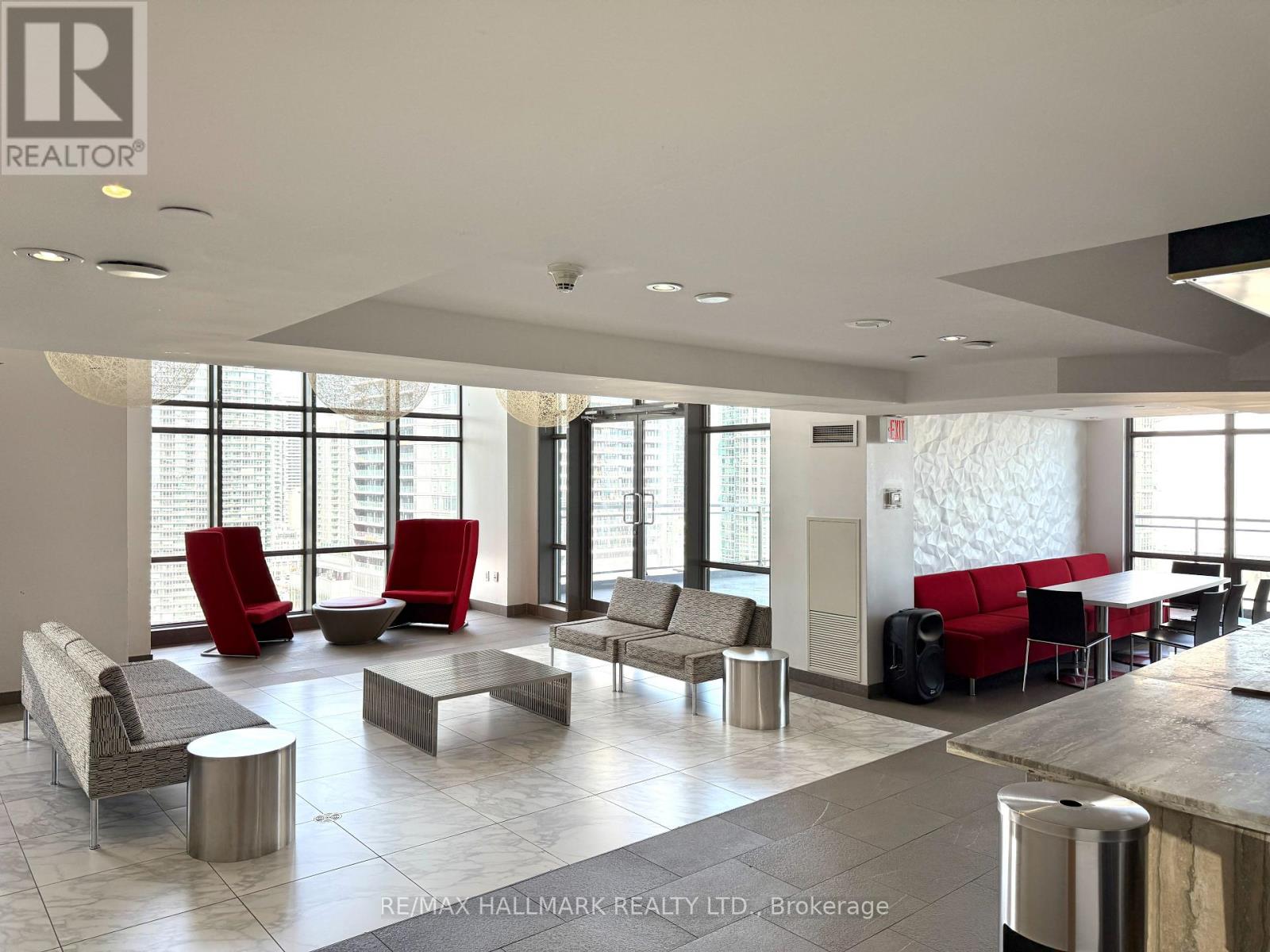 2805 - 11 Brunel Court, Toronto, Ontario  M5V 3Y3 - Photo 27 - C12410054