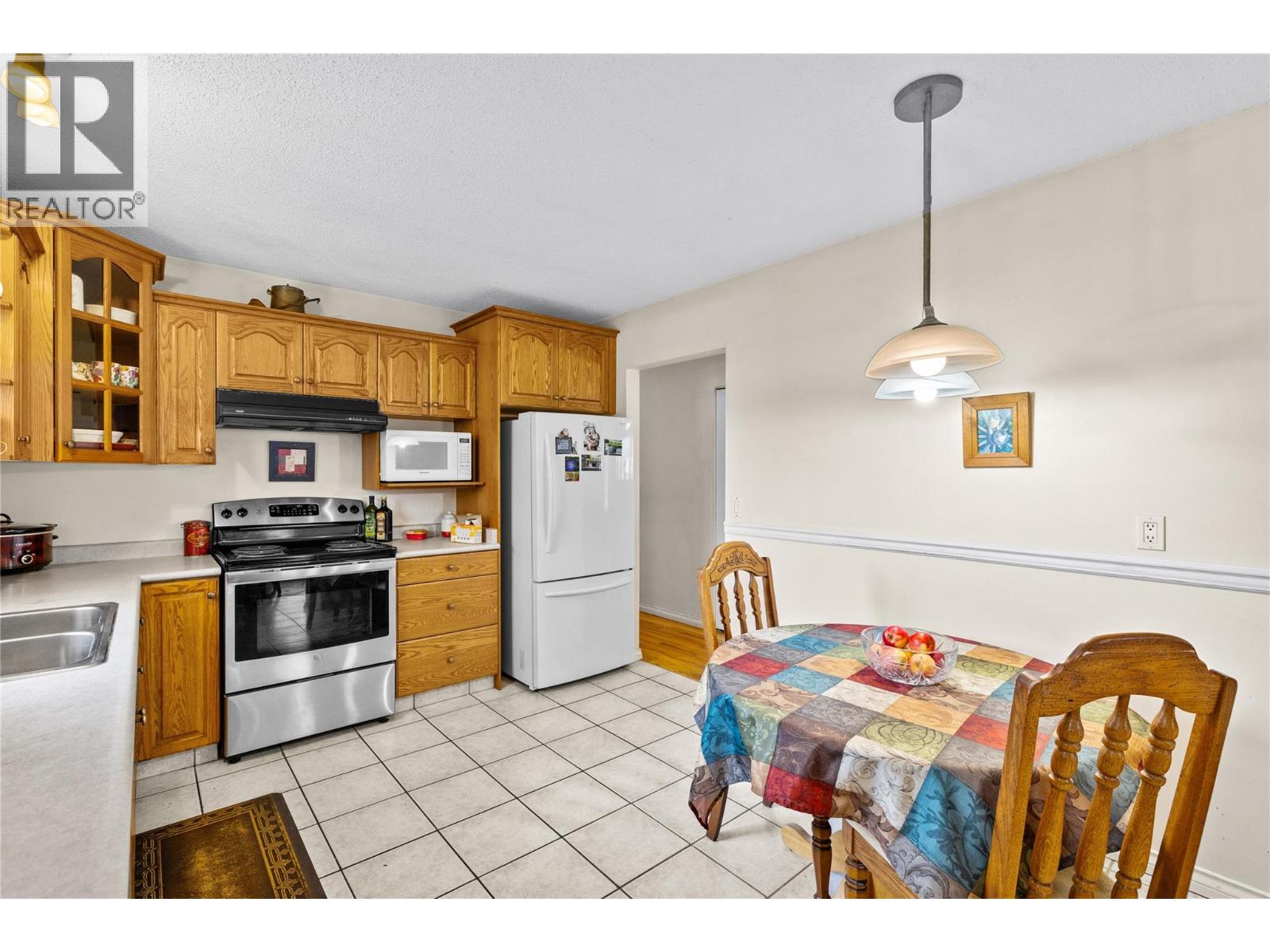 765 Wayne Road Kelowna Photo 8