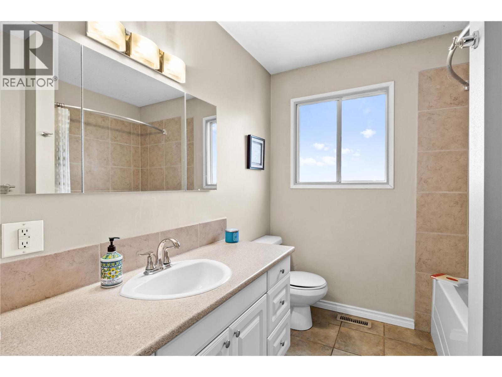 765 Wayne Road Kelowna Photo 19