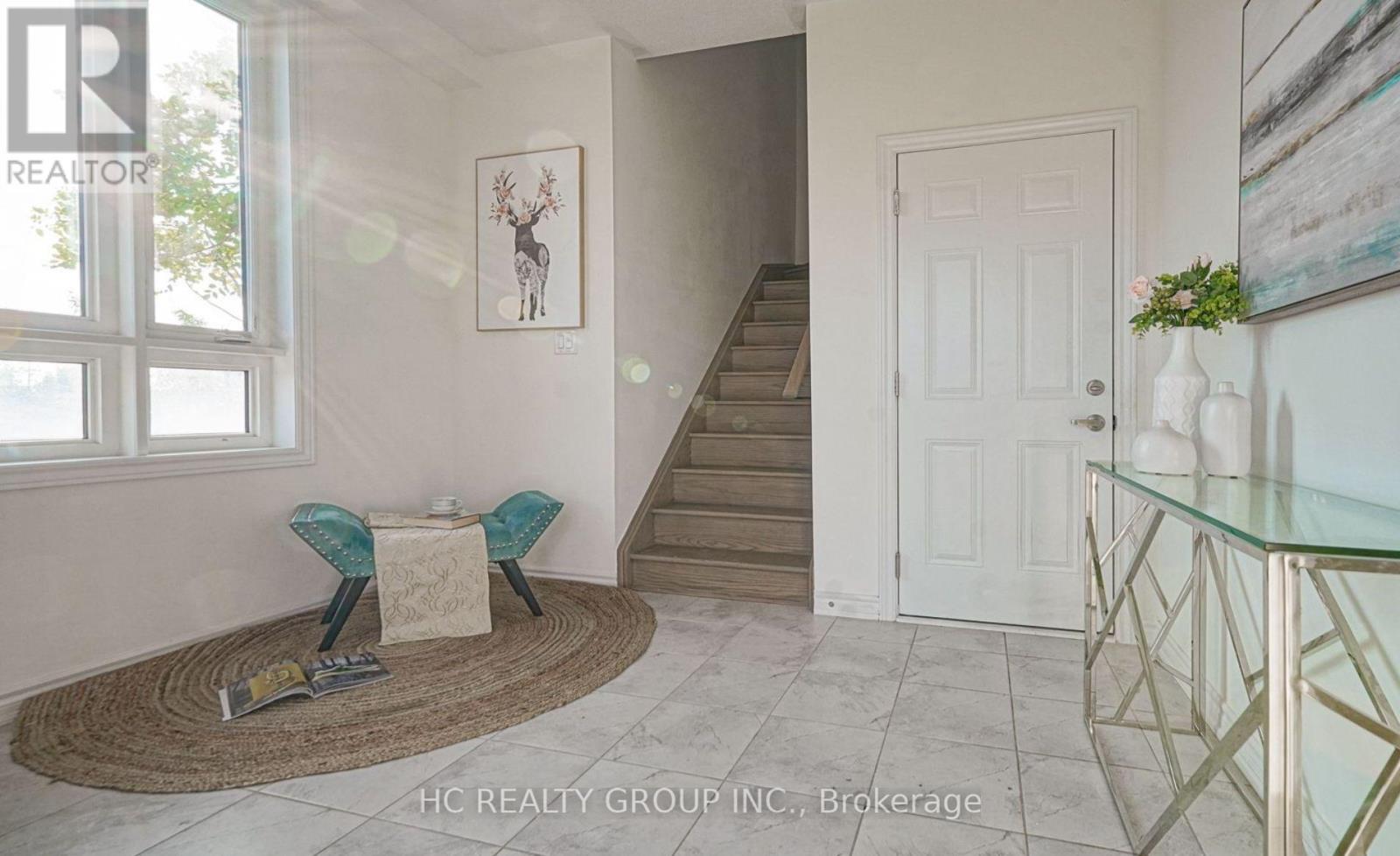 2 Chicago Lane, Markham, Ontario  L6E 0V6 - Photo 3 - N12410004