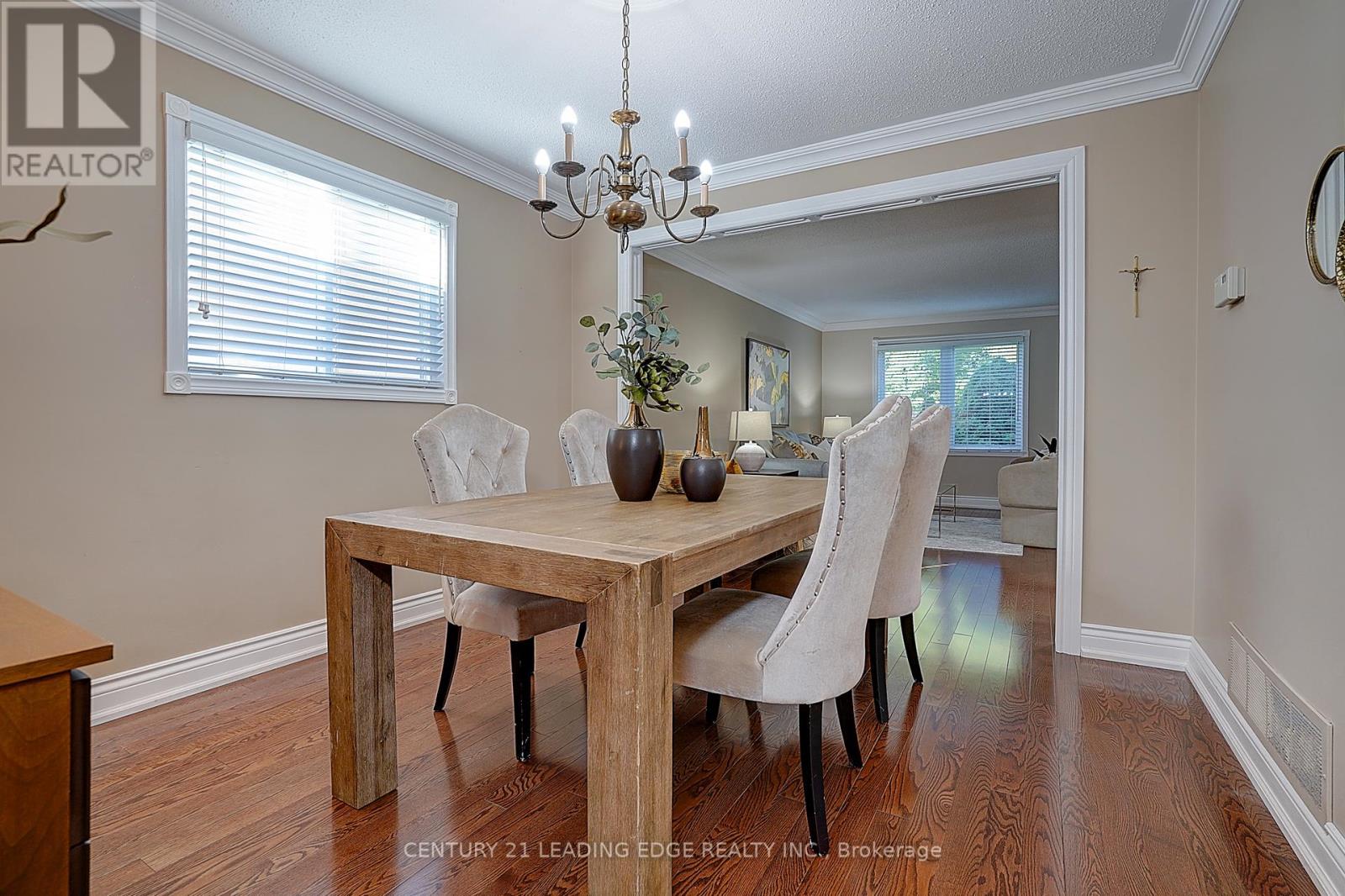 27 Sawyer Crescent, Markham, Ontario  L3P 5T8 - Photo 12 - N12410015
