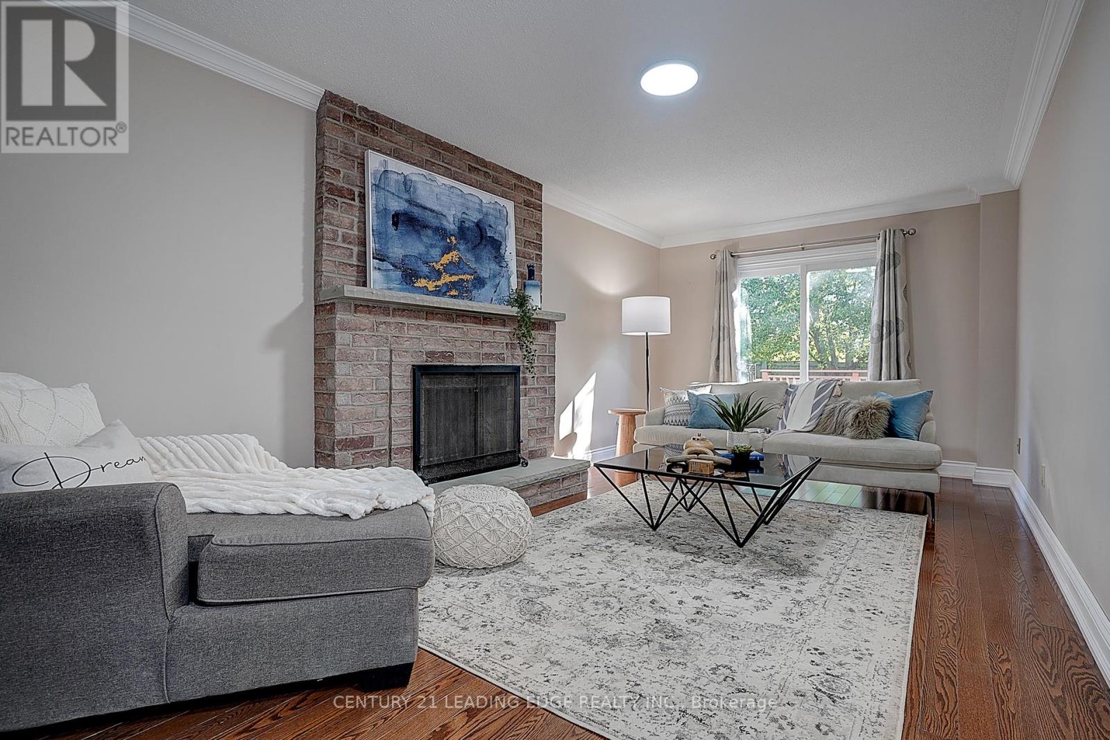 27 Sawyer Crescent, Markham, Ontario  L3P 5T8 - Photo 13 - N12410015