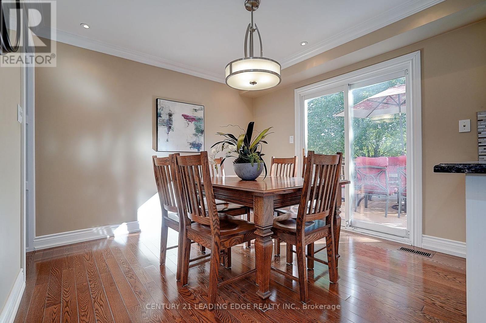 27 Sawyer Crescent, Markham, Ontario  L3P 5T8 - Photo 19 - N12410015