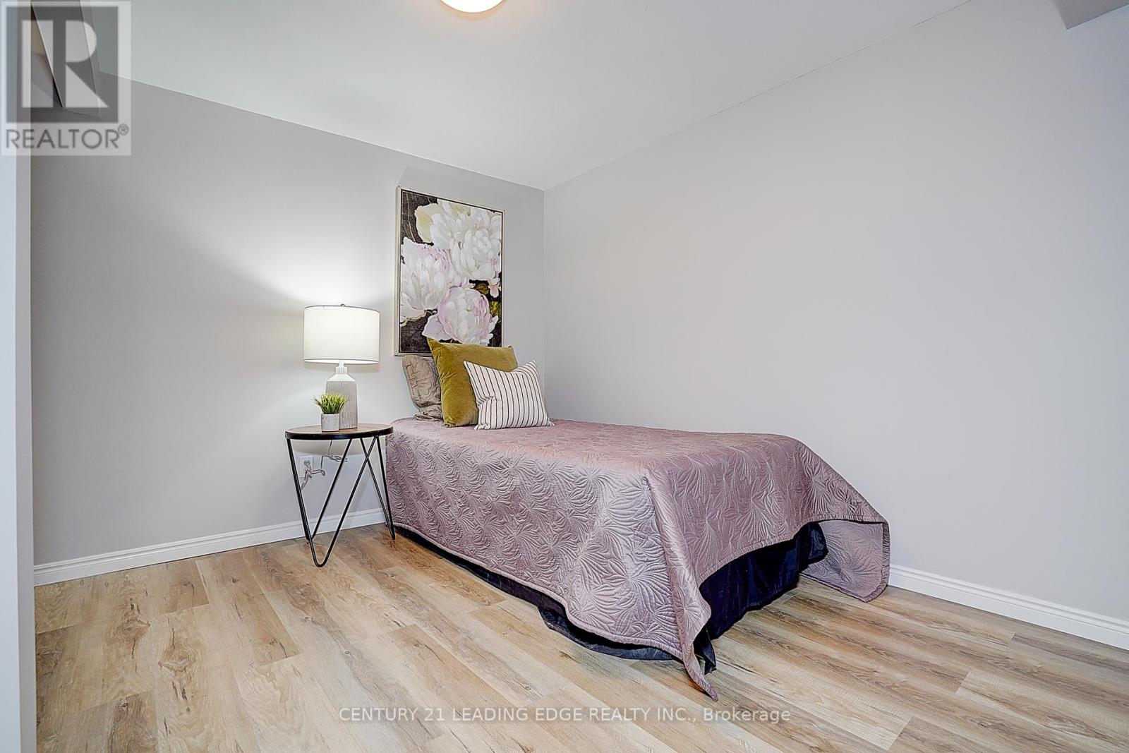 27 Sawyer Crescent, Markham, Ontario  L3P 5T8 - Photo 34 - N12410015