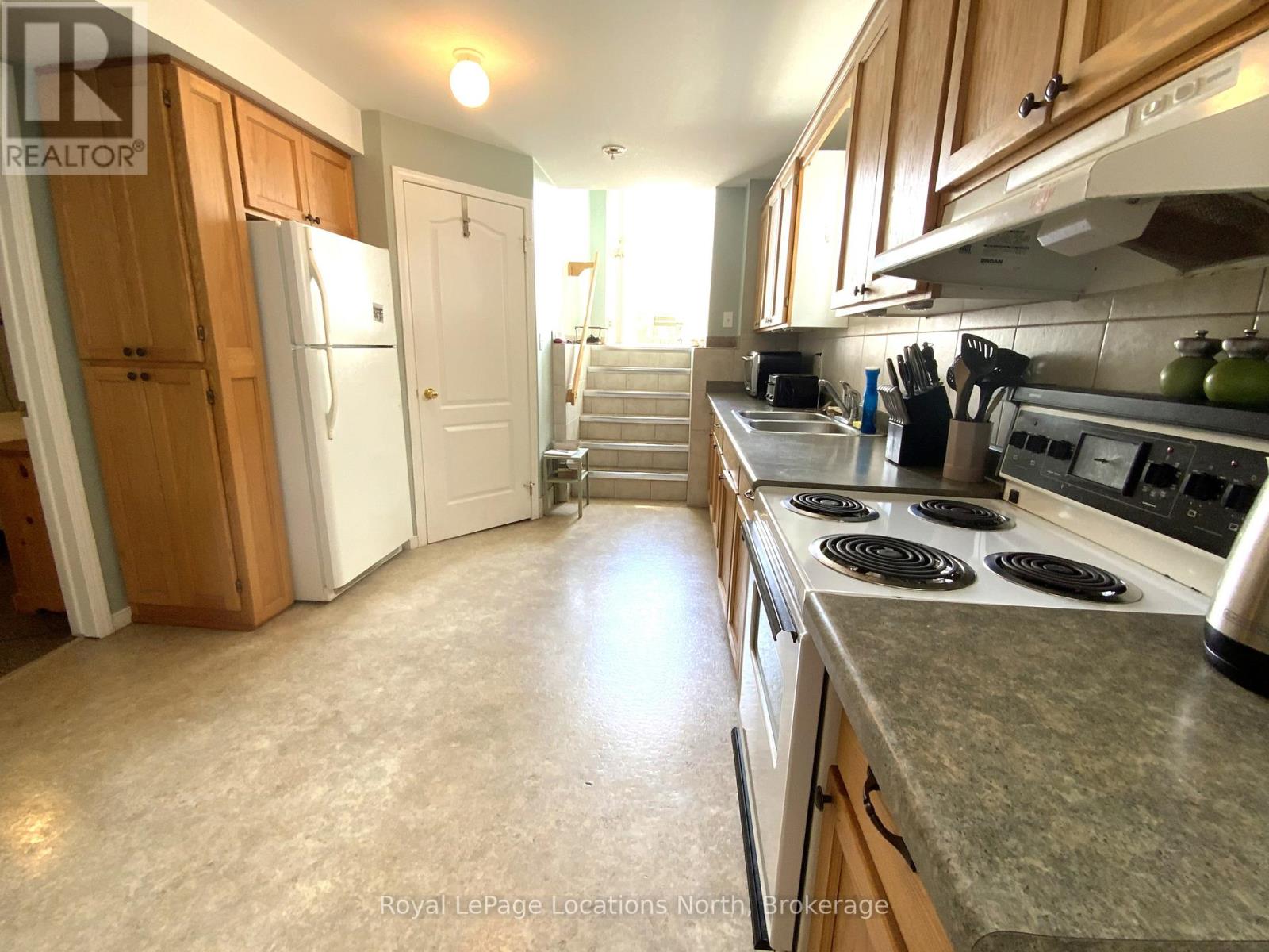 210 Quebec Street, Clearview (Stayner), Ontario  L0M 1S0 - Photo 27 - S12398136