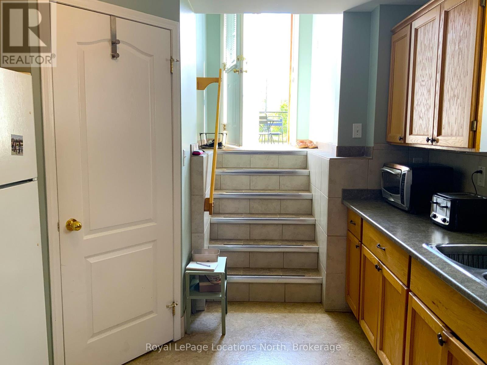 210 Quebec Street, Clearview (Stayner), Ontario  L0M 1S0 - Photo 25 - S12398136