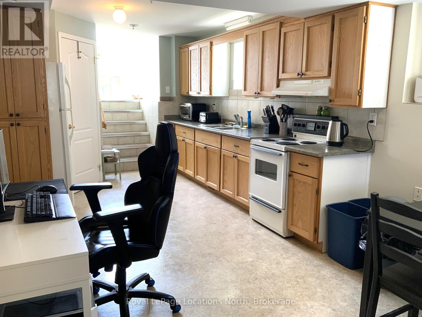 210 Quebec Street, Clearview (Stayner), Ontario  L0M 1S0 - Photo 26 - S12398136