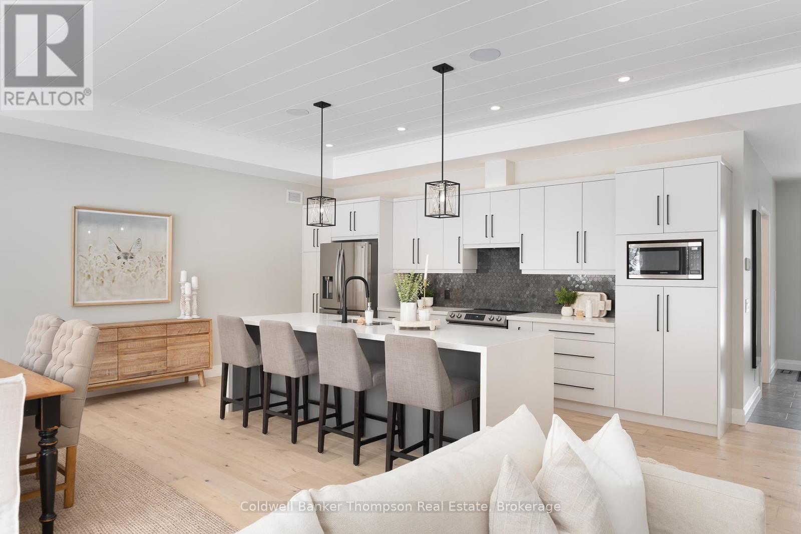 14 Mackenzie Drive, Huntsville, Ontario  P1H 0A1 - Photo 22 - X12367779