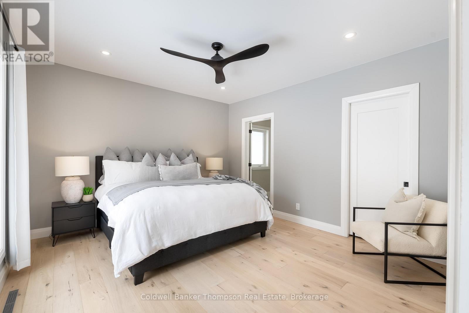 14 Mackenzie Drive, Huntsville, Ontario  P1H 0A1 - Photo 24 - X12367779