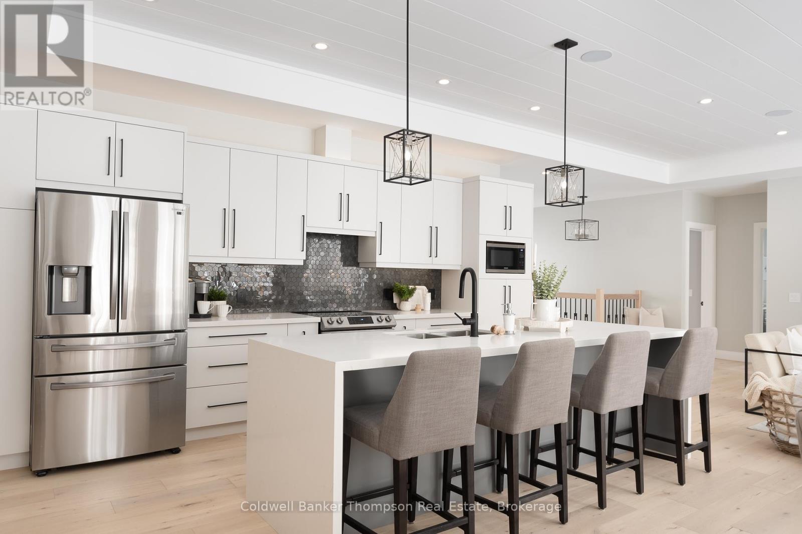 14 Mackenzie Drive, Huntsville, Ontario  P1H 0A1 - Photo 23 - X12367779