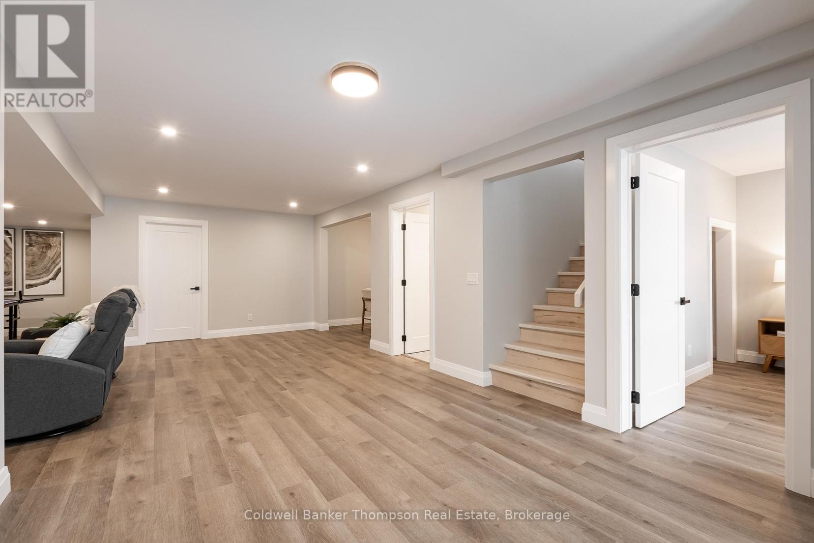 14 Mackenzie Drive, Huntsville, Ontario  P1H 0A1 - Photo 34 - X12367779
