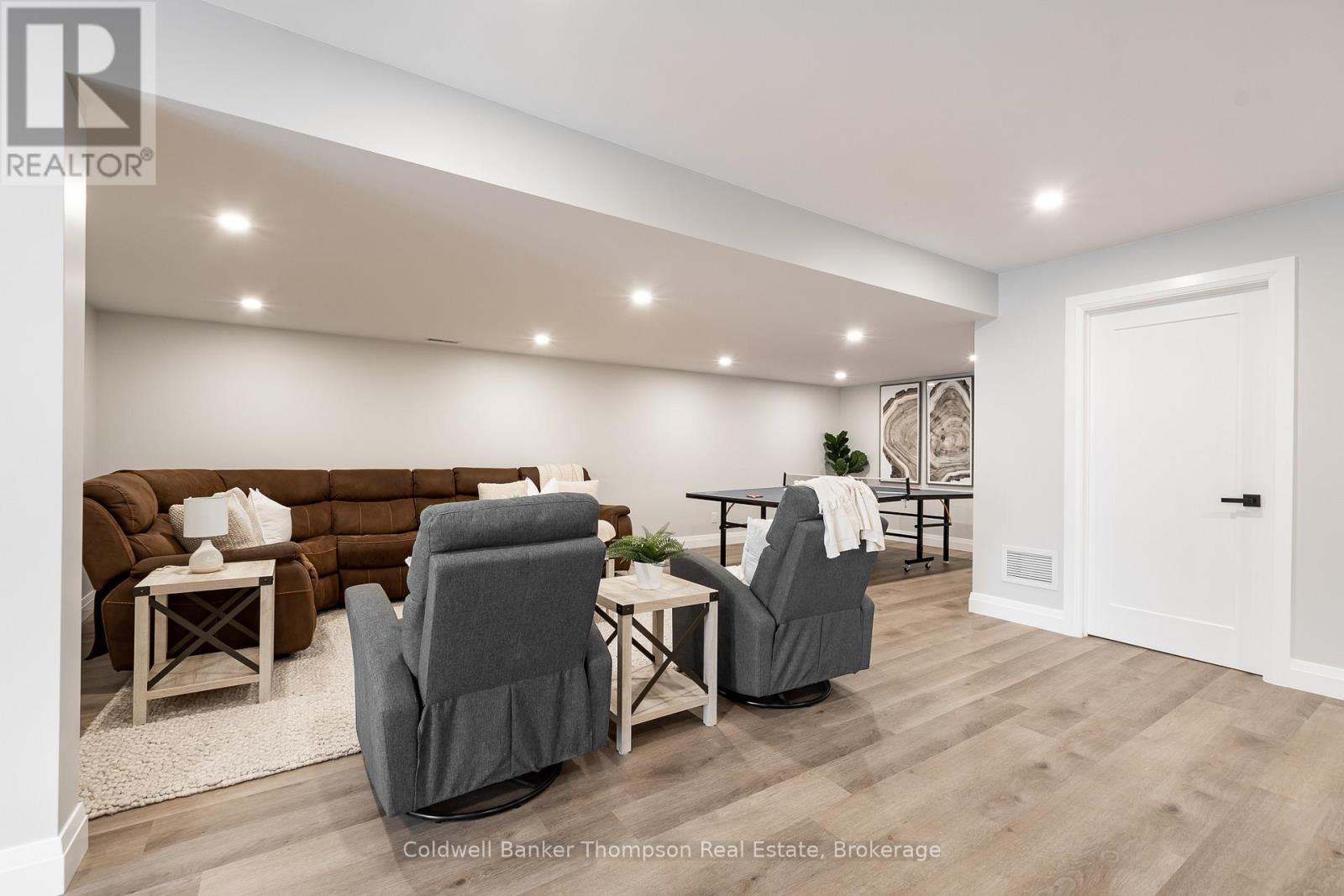 14 Mackenzie Drive, Huntsville, Ontario  P1H 0A1 - Photo 38 - X12367779