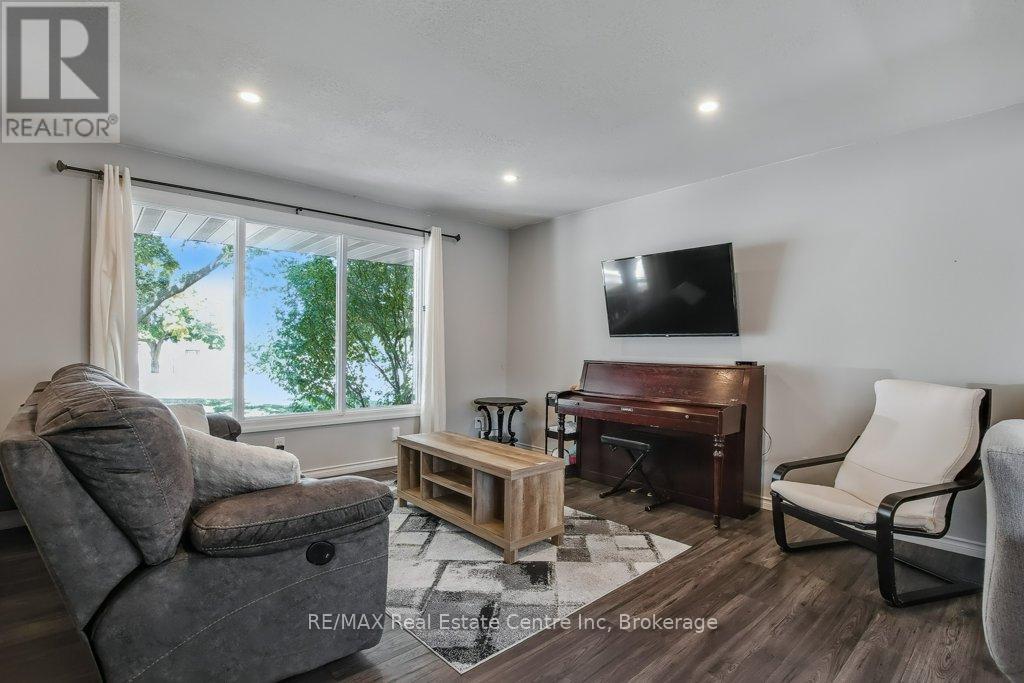 164 Willow Road, Guelph, Ontario  N1H 1W8 - Photo 6 - X12404024