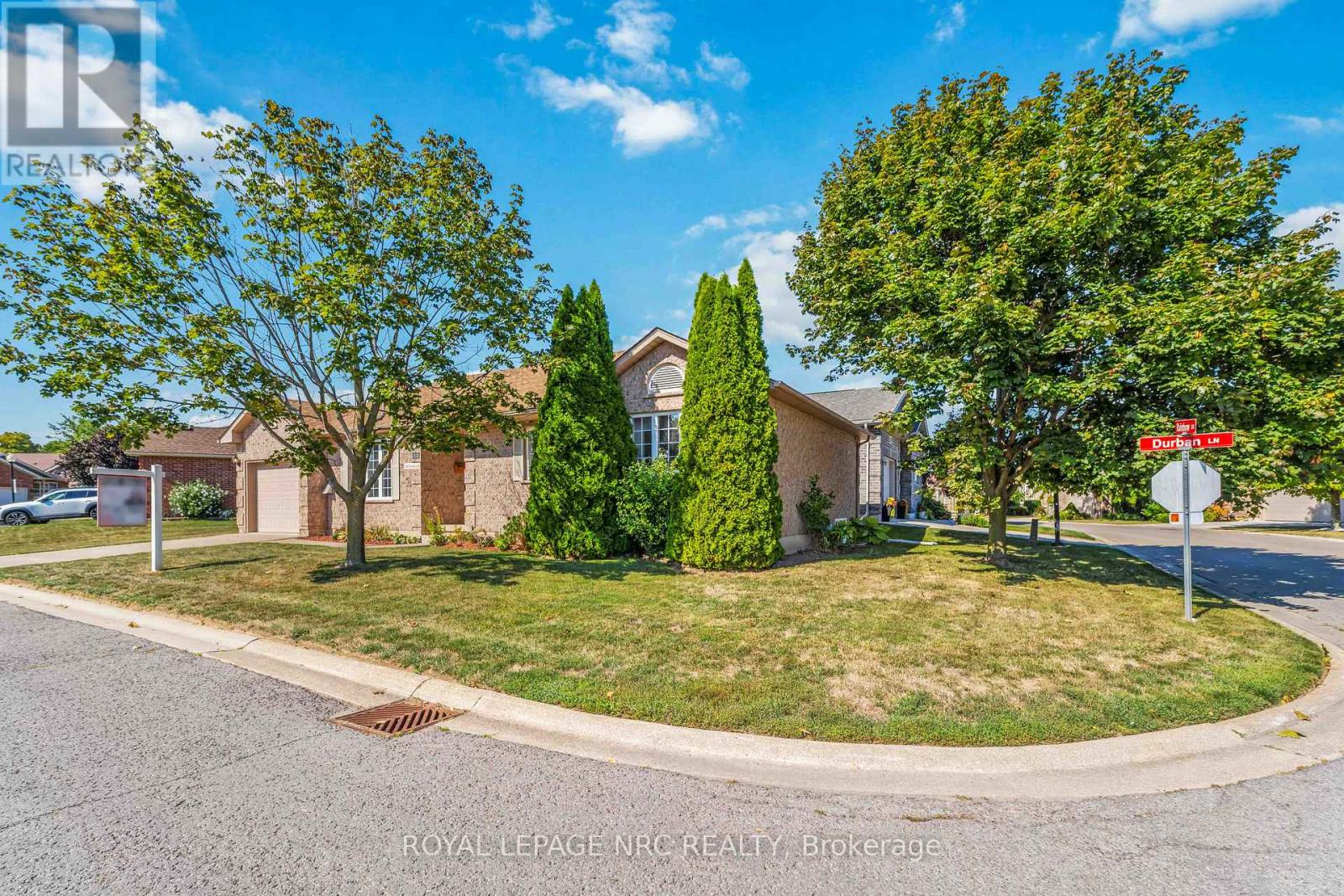 3900 Rainbow Lane, Lincoln, Ontario  L0R 2C0 - Photo 2 - X12371807