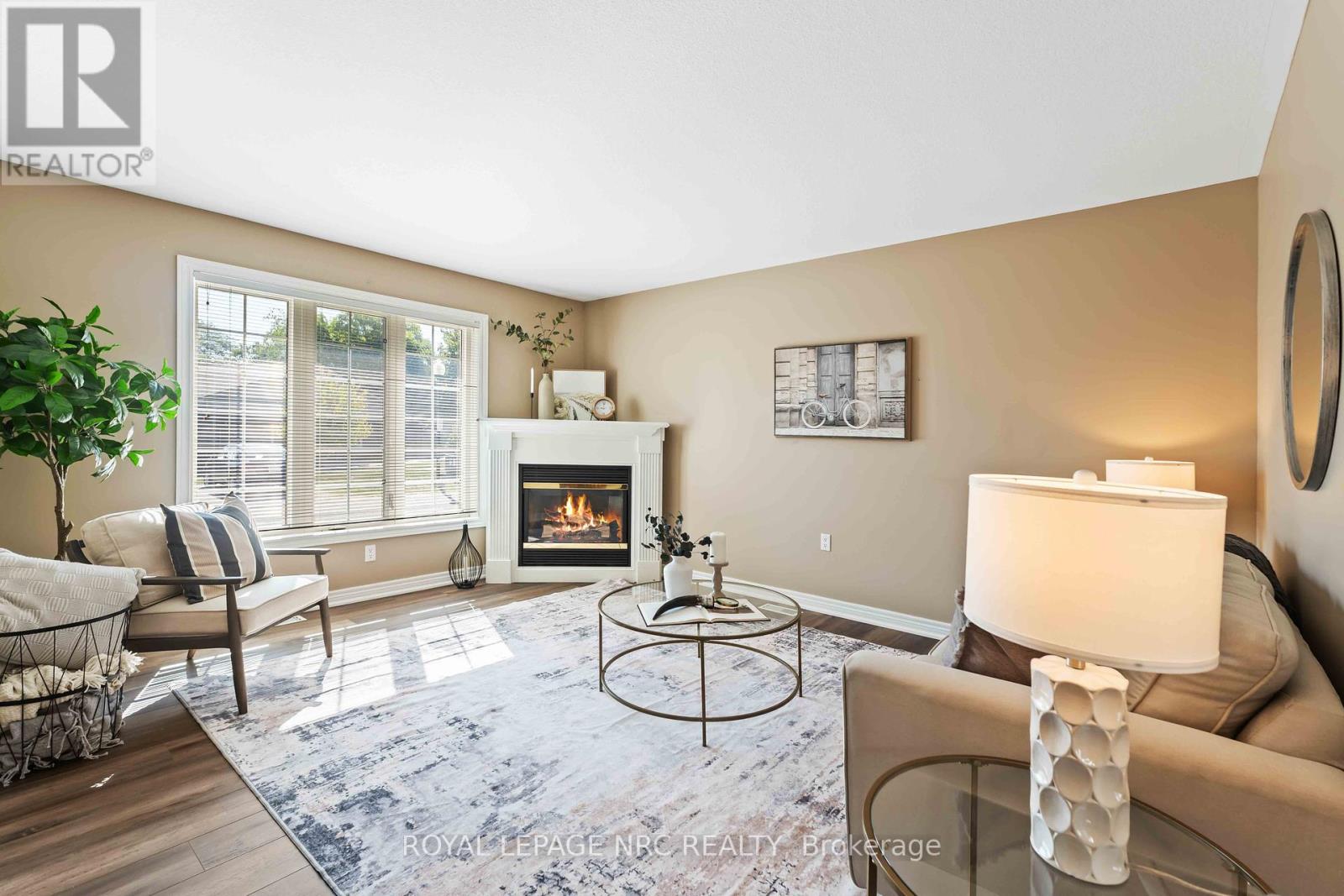 3900 Rainbow Lane, Lincoln, Ontario  L0R 2C0 - Photo 6 - X12371807