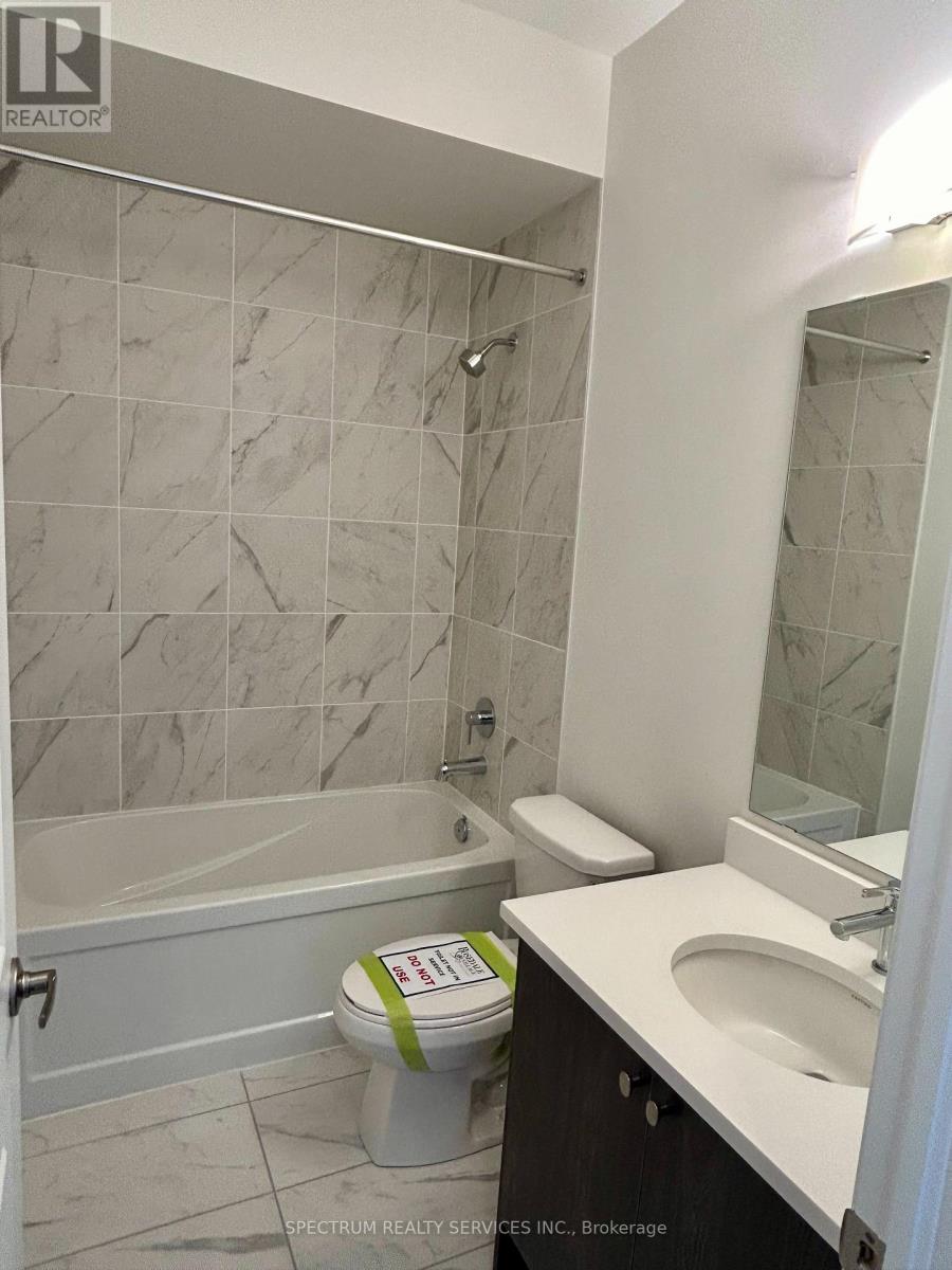 128 Degasperis Trail, Brampton (Sandringham-Wellington), Ontario  L6R 4C7 - Photo 10 - W12410003