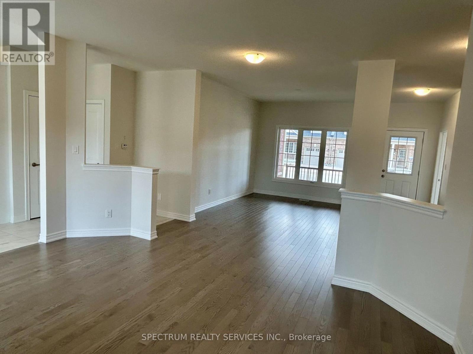 128 Degasperis Trail, Brampton (Sandringham-Wellington), Ontario  L6R 4C7 - Photo 6 - W12410003