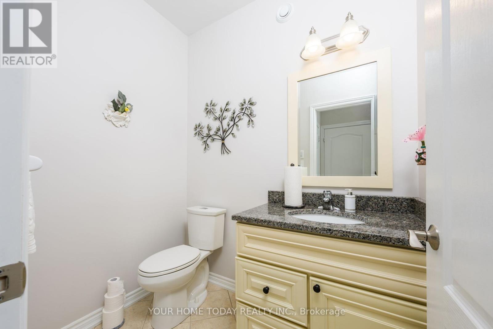 94 Foxtail Court, Halton Hills, Ontario  L7G 0G2 - Photo 20 - W12410063