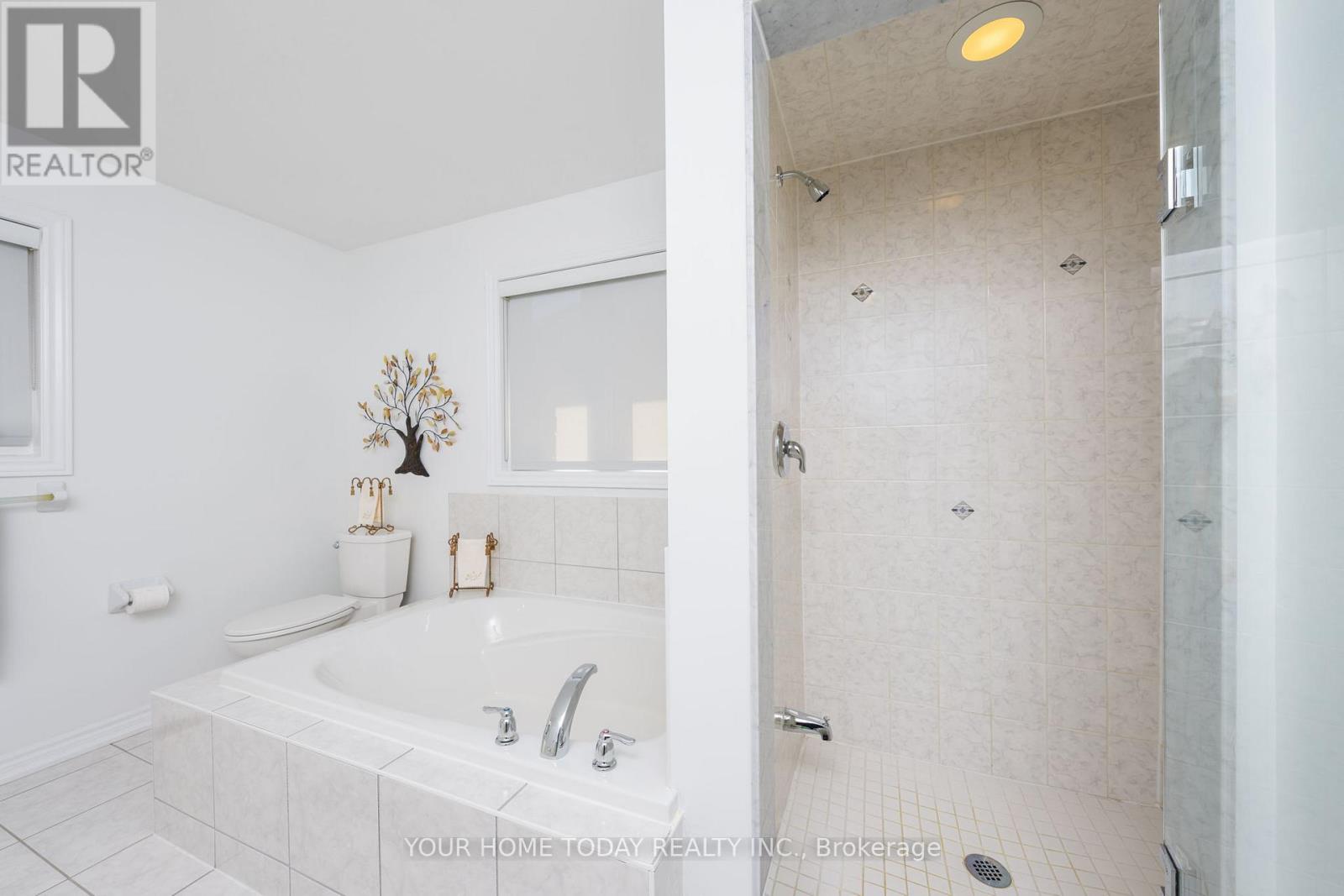 94 Foxtail Court, Halton Hills, Ontario  L7G 0G2 - Photo 26 - W12410063