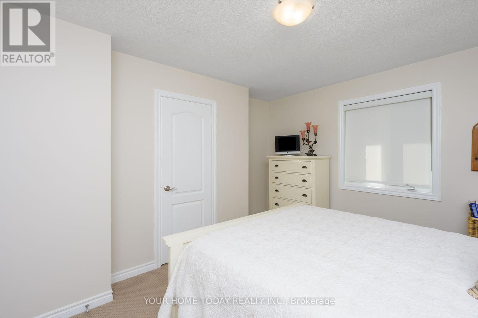 94 Foxtail Court, Halton Hills, Ontario  L7G 0G2 - Photo 29 - W12410063