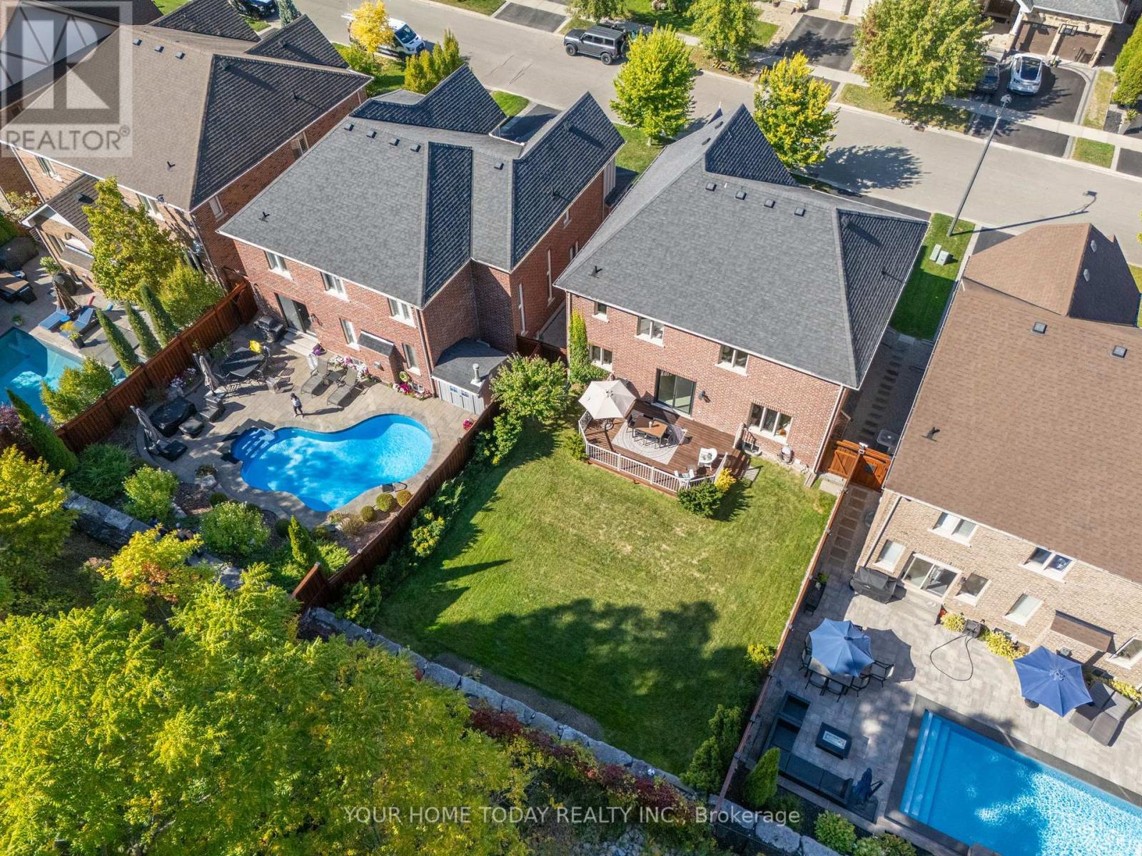 94 Foxtail Court, Halton Hills, Ontario  L7G 0G2 - Photo 47 - W12410063