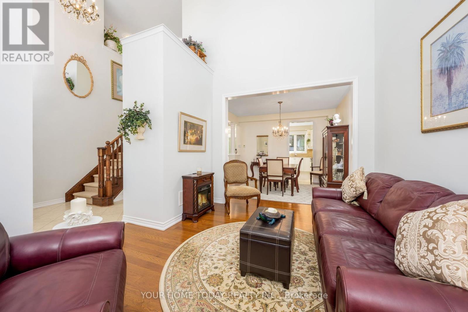 94 Foxtail Court, Halton Hills, Ontario  L7G 0G2 - Photo 7 - W12410063