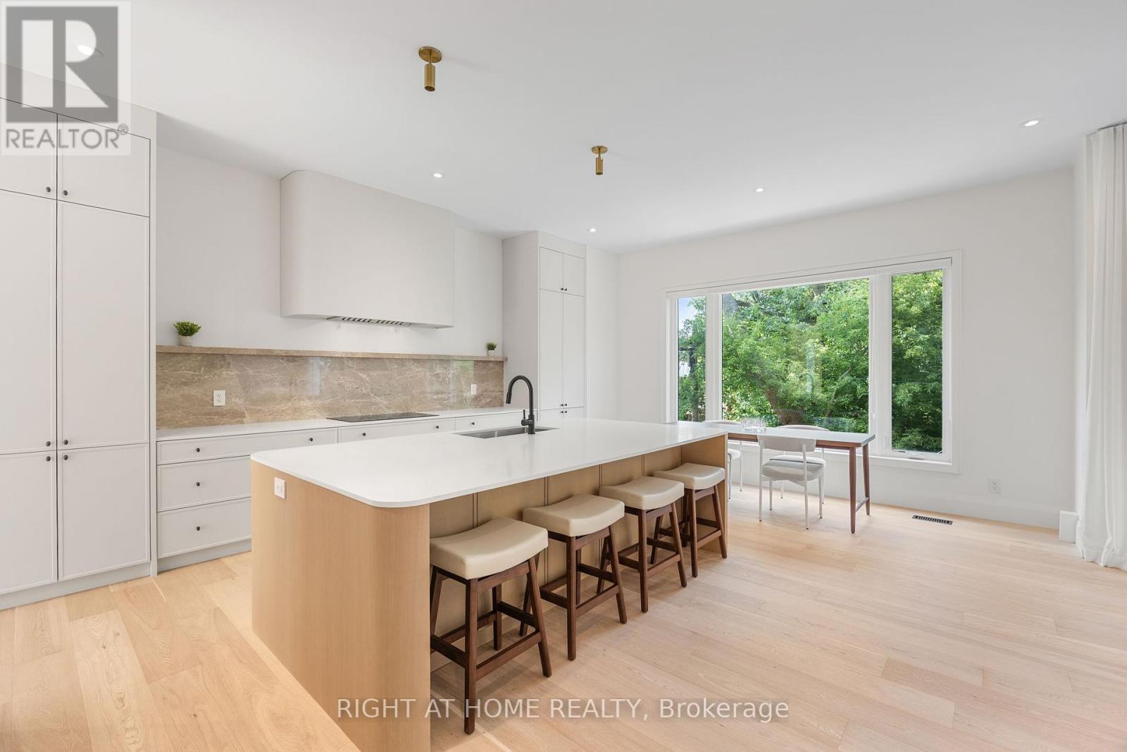 120 Hammell St Street, Toronto (Clanton Park), Ontario  M3H 2P5 - Photo 10 - C12410118