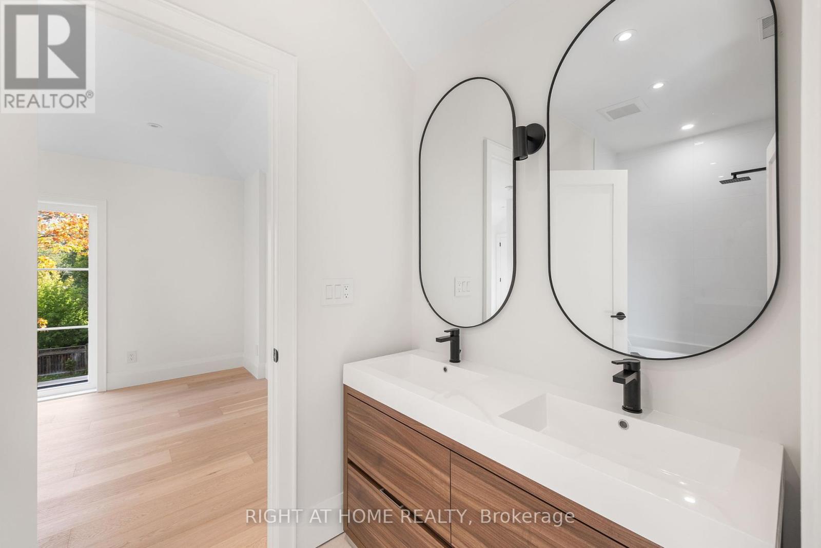 120 Hammell St Street, Toronto (Clanton Park), Ontario  M3H 2P5 - Photo 26 - C12410118