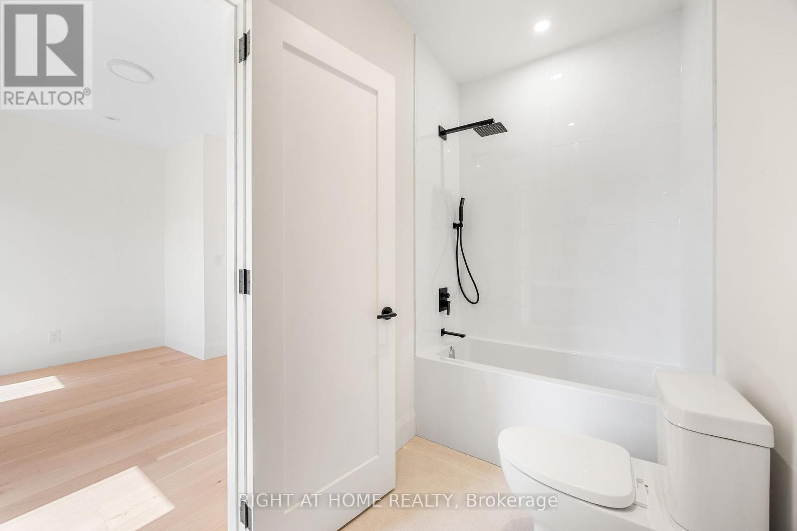 120 Hammell St Street, Toronto (Clanton Park), Ontario  M3H 2P5 - Photo 27 - C12410118
