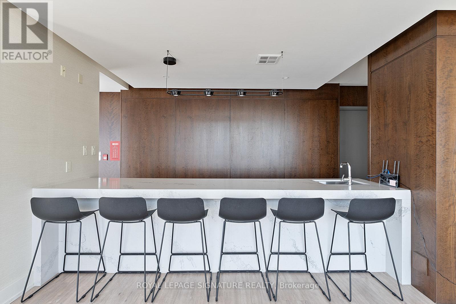 1407 - 410 Queens Quay W, Toronto, Ontario  M5V 3T1 - Photo 15 - C12410138