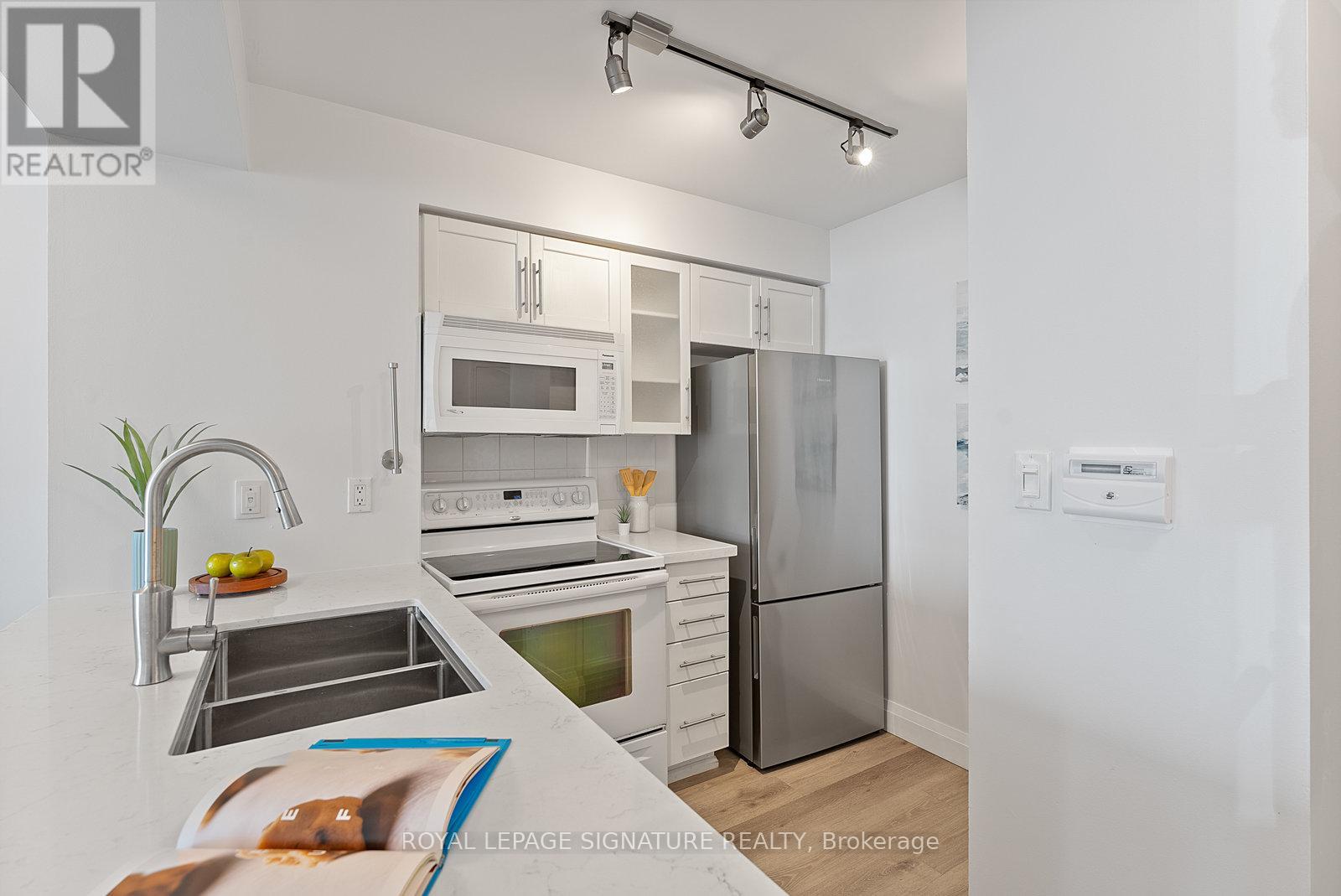 1407 - 410 Queens Quay W, Toronto, Ontario  M5V 3T1 - Photo 38 - C12410138
