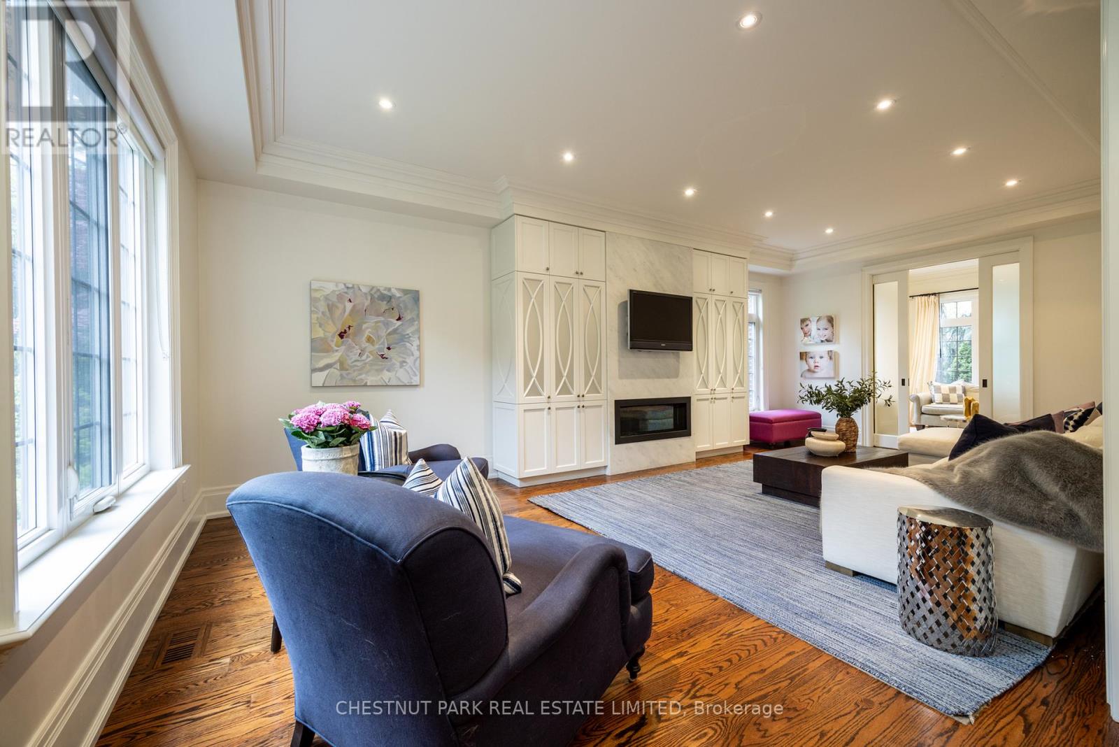 102 Mildenhall Road, Toronto (Bridle Path-Sunnybrook-York Mills), Ontario  M4N 3H5 - Photo 10 - C12410151