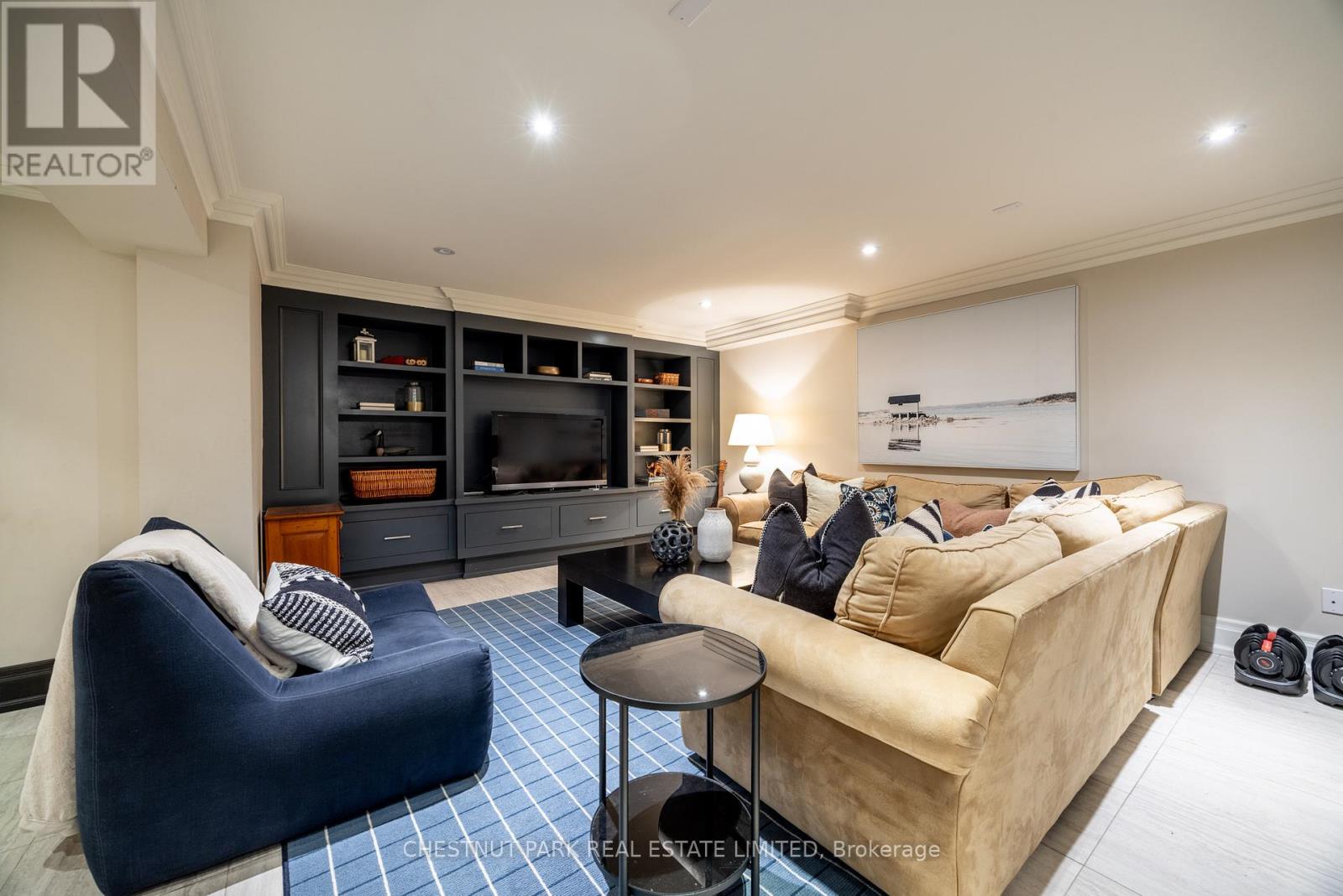 102 Mildenhall Road, Toronto (Bridle Path-Sunnybrook-York Mills), Ontario  M4N 3H5 - Photo 41 - C12410151