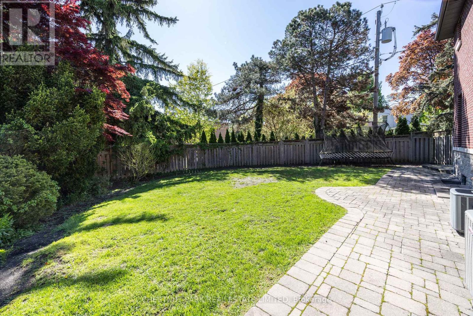 102 Mildenhall Road, Toronto (Bridle Path-Sunnybrook-York Mills), Ontario  M4N 3H5 - Photo 49 - C12410151