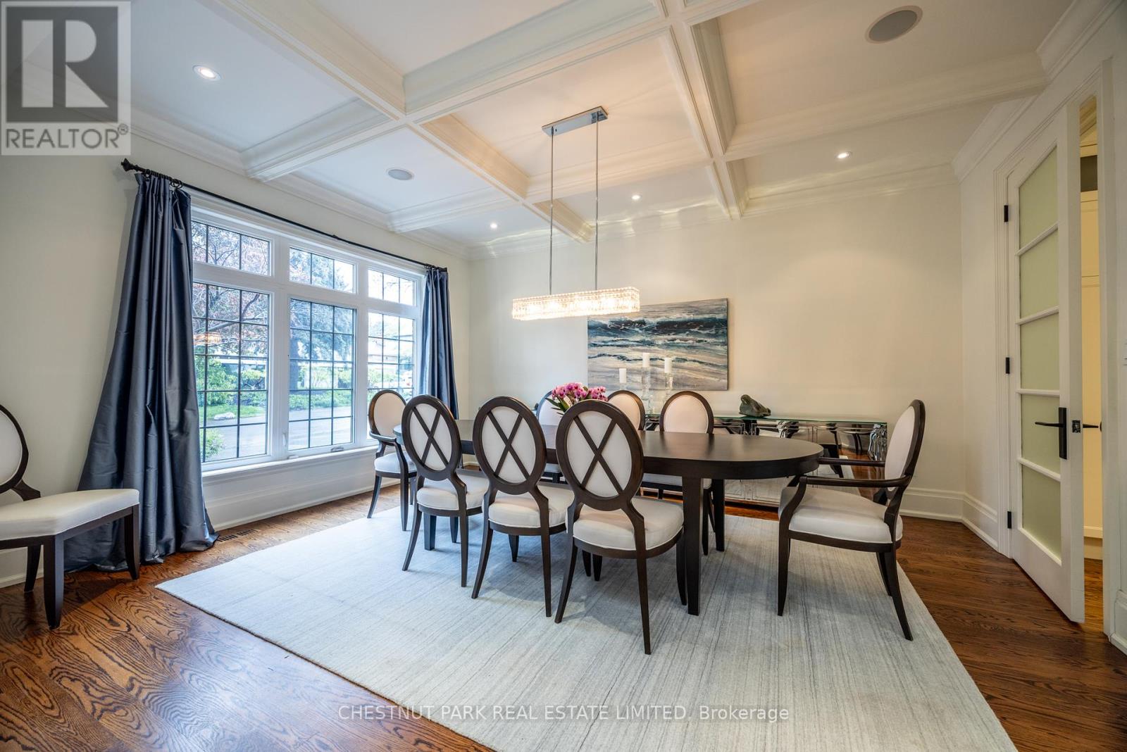 102 Mildenhall Road, Toronto (Bridle Path-Sunnybrook-York Mills), Ontario  M4N 3H5 - Photo 7 - C12410151