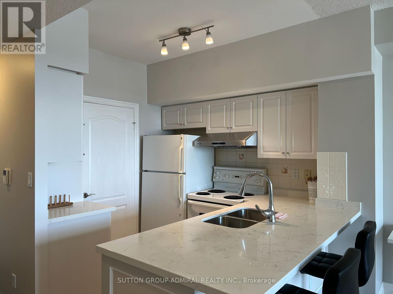 1818 - 188 Doris Avenue, Toronto, Ontario  M2N 6Z5 - Photo 4 - C12410166
