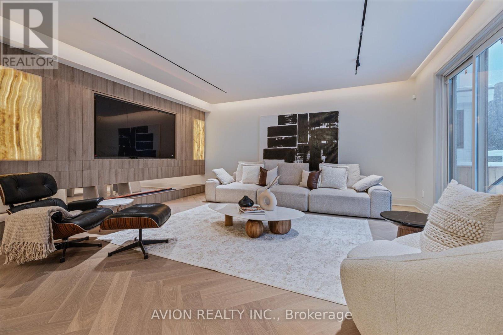 72 Lord Seaton Road, Toronto, Ontario  M2P 1K5 - Photo 13 - C12410177