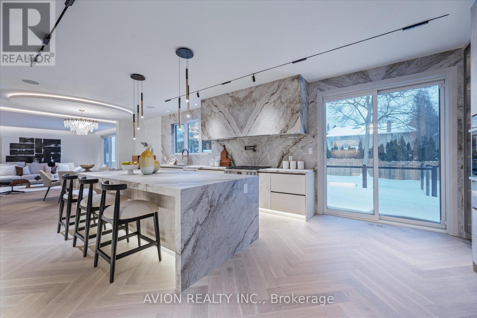 72 Lord Seaton Road, Toronto, Ontario  M2P 1K5 - Photo 18 - C12410177