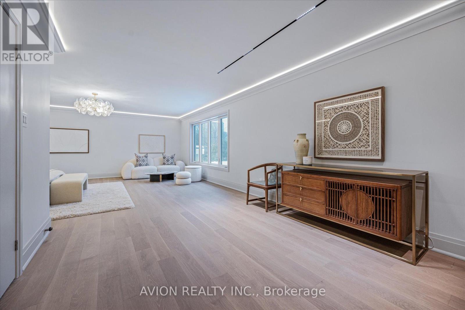 72 Lord Seaton Road, Toronto, Ontario  M2P 1K5 - Photo 24 - C12410177